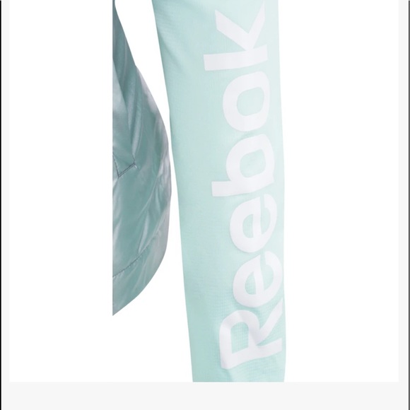 NWT Women’s Reebok Fleece Lined Windbreaker Jacket - Picture 4 of 13